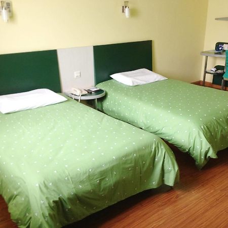 Homeinns Hotel Huizhou  Zewnętrze zdjęcie