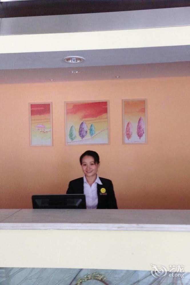 Homeinns Hotel Huizhou  Zewnętrze zdjęcie