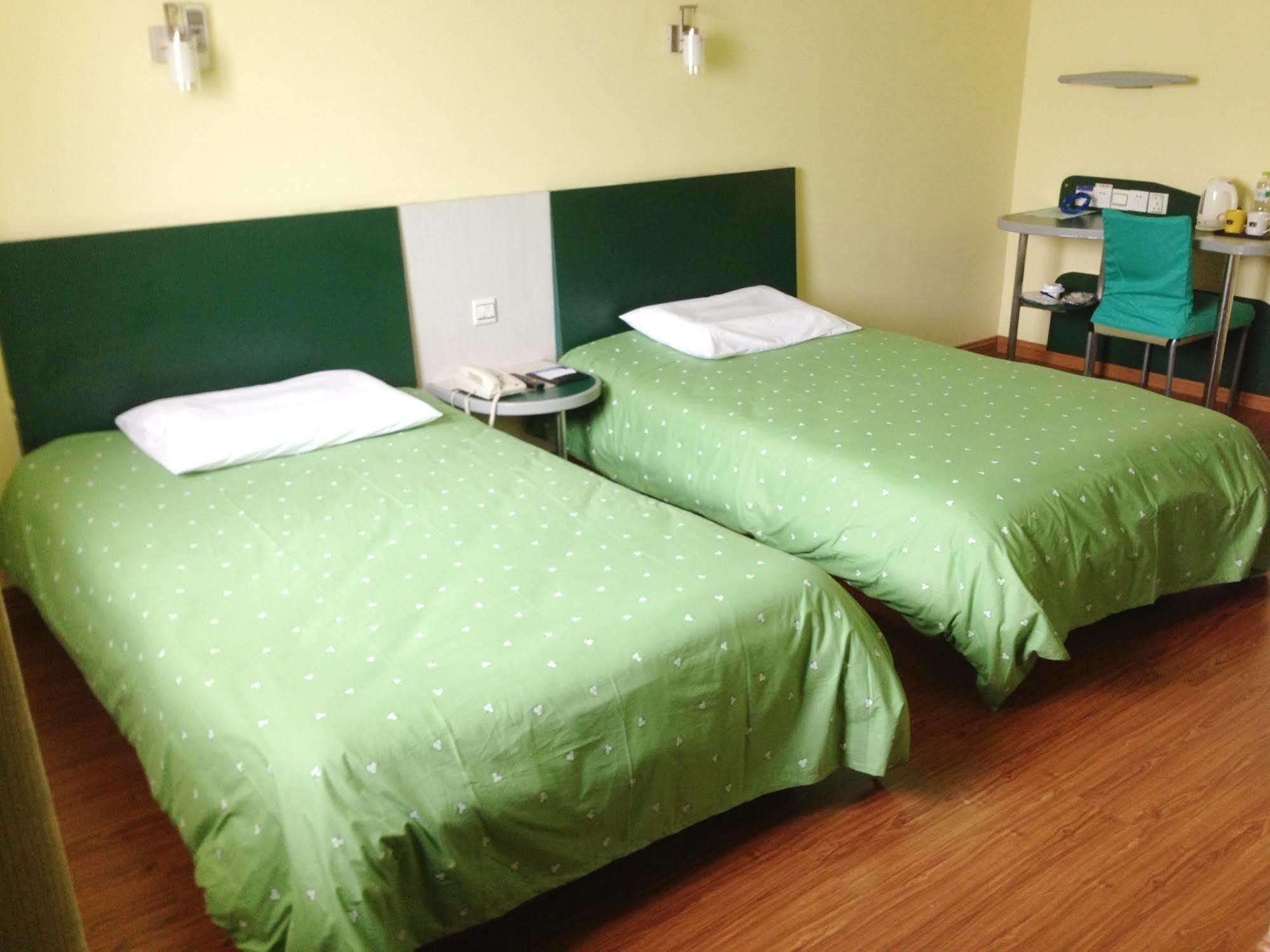 Homeinns Hotel Huizhou  Zewnętrze zdjęcie