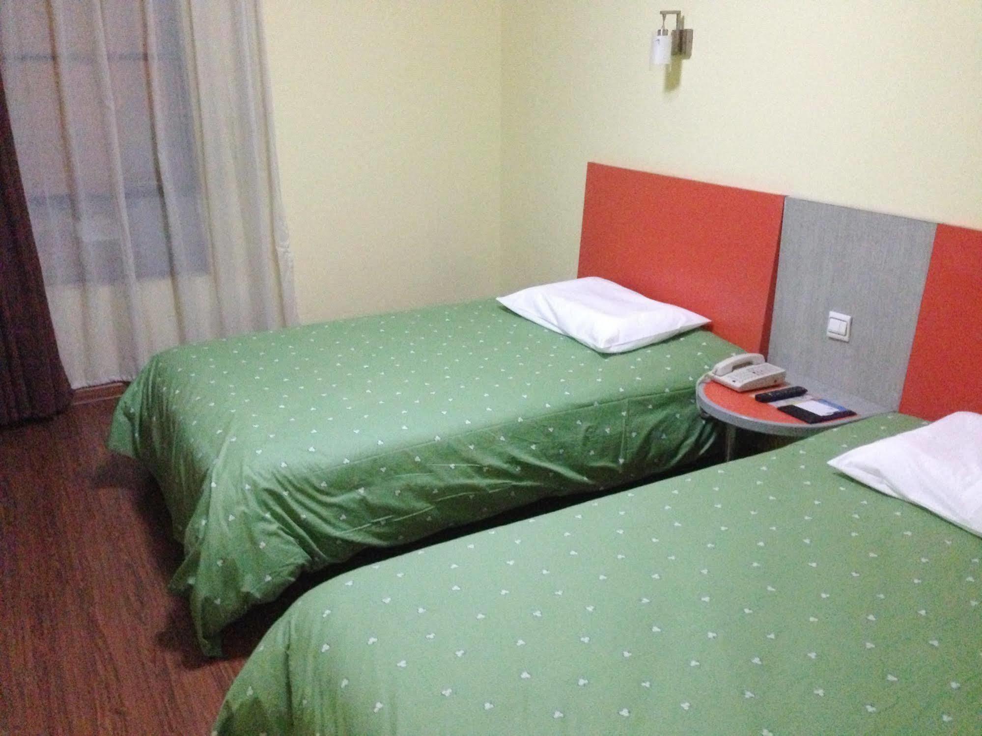 Homeinns Hotel Huizhou  Zewnętrze zdjęcie