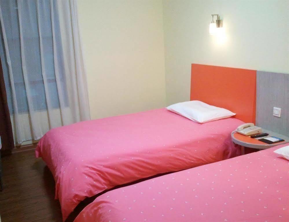 Homeinns Hotel Huizhou  Zewnętrze zdjęcie