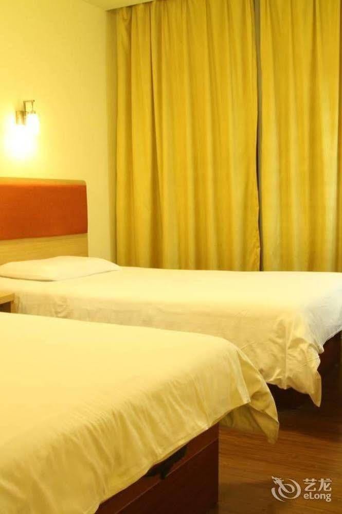 Homeinns Hotel Huizhou  Zewnętrze zdjęcie