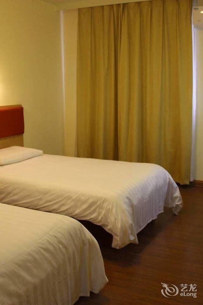 Homeinns Hotel Huizhou  Zewnętrze zdjęcie